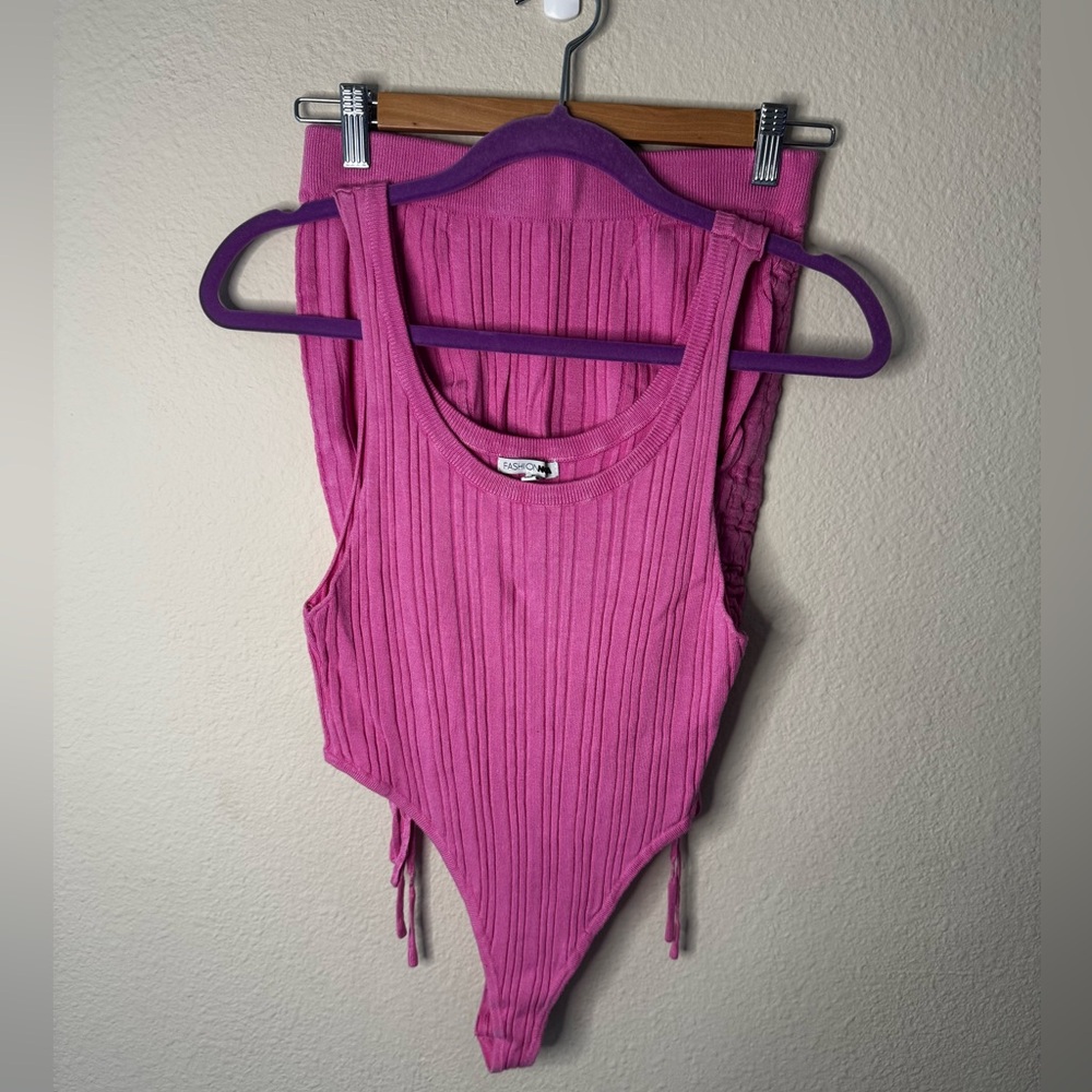 Fashion Nova pink set
